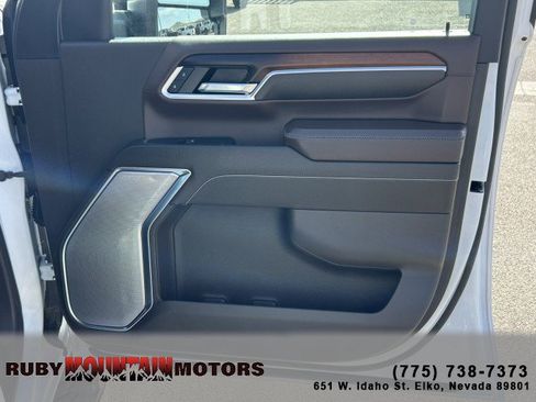 Used 2024 GMC Sierra 3500 Denali w/ Denali Reserve Package AWD/4WD image 26