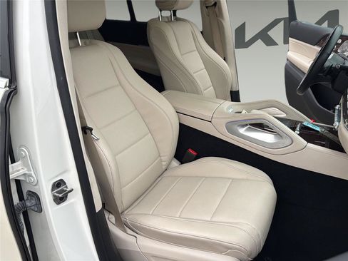 Used 2023 Mercedes-Benz GLE 450 4MATIC w/ AMG Line Exterior image 33