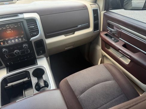 Used 2017 RAM 3500 Big Horn AWD/4WD image 38
