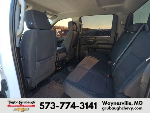 Used 2023 Chevrolet Silverado 2500 LT AWD/4WD image 14