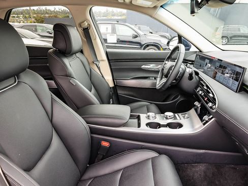 Used 2026 Genesis GV70 2.5T Select AWD/4WD image 18