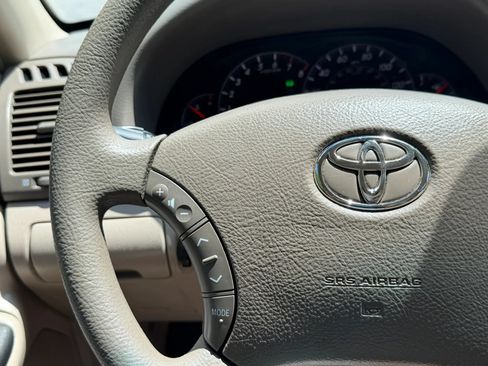 Used 2005 Toyota Camry LE FWD image 31