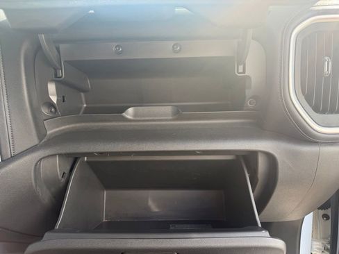Used 2021 Chevrolet Silverado 1500 LT Trail Boss w/ Convenience Package II AWD/4WD image 31