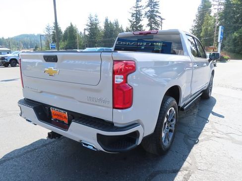 Certified 2026 Chevrolet Silverado 1500 High Country w/ Technology Package AWD/4WD image 9