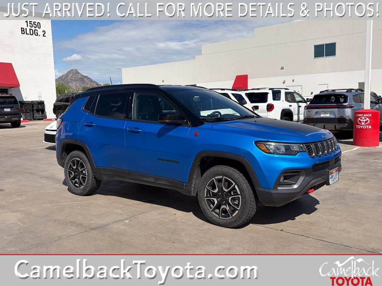 Used 2025 Jeep Compass Trailhawk AWD/4WD image 1