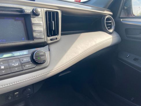 Used 2013 Toyota RAV4 XLE image 22