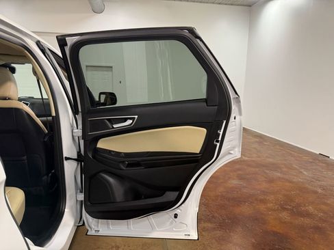 Used 2023 Ford Edge SEL w/ Convenience Package image 64