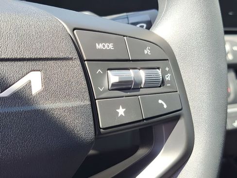 New 2025 Kia K4 FWD image 24