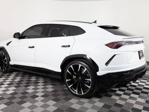 Used 2021 Lamborghini Urus AWD/4WD image 4