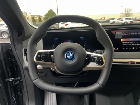 Used 2025 BMW iX xDrive50 image 15