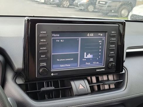 Used 2021 Toyota RAV4 XLE image 27