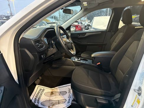 Used 2025 Ford Escape Active image 17