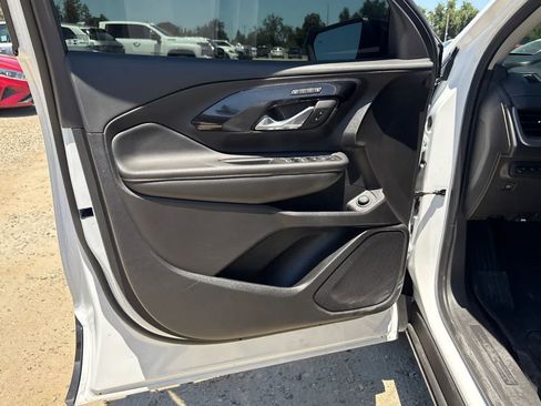 Used 2024 GMC Terrain AT4 w/ Tech Package AWD/4WD image 15