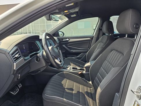 Certified 2023 Volkswagen Jetta Sport FWD image 10