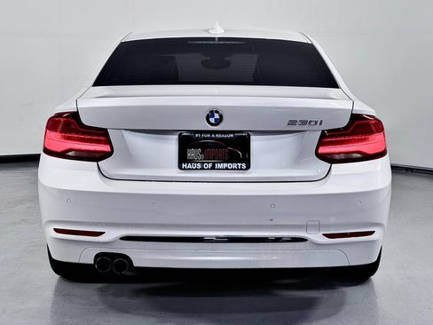 Used 2019 BMW 230i Coupe w/ Premium Package image 8