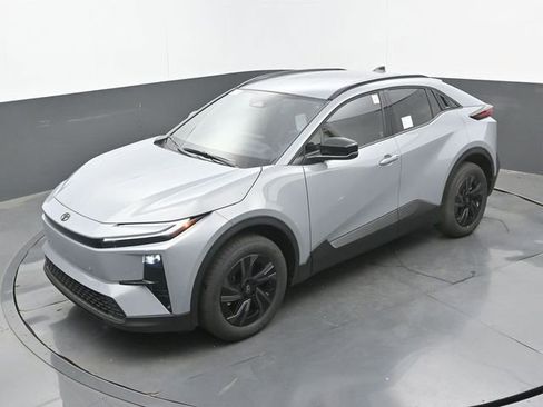 New 2026 Toyota C-HR AWD/4WD image 30