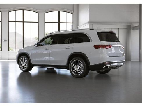 Used 2023 Mercedes-Benz GLS 450 4MATIC image 31