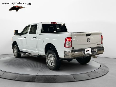Used 2024 RAM 2500 Tradesman w/ Chrome Appearance Group AWD/4WD image 5