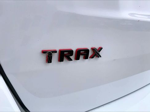 Used 2020 Chevrolet Trax LT w/ Redline Edition image 28