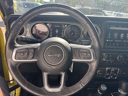 Used 2023 Jeep Wrangler Unlimited Sahara w/ Cold Weather Group AWD/4WD image 14