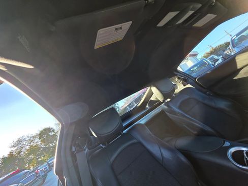 Used 2014 Nissan 370Z Touring w/ Sport Package image 18