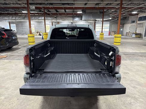 Certified 2022 Toyota Tacoma TRD Sport image 11