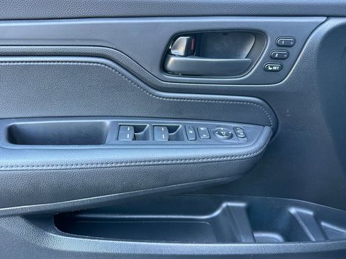 Used 2024 Honda Odyssey EX-L image 11