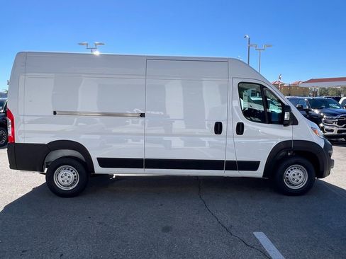 New 2026 RAM ProMaster 2500 w/ Convenience Group image 7