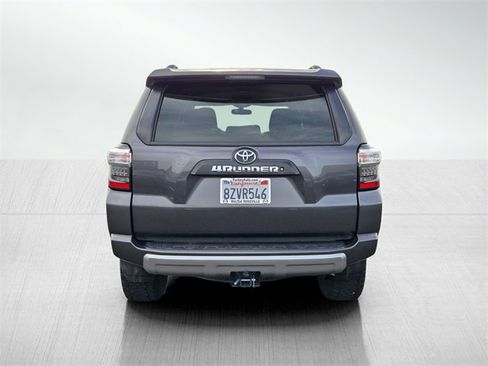 Used 2019 Toyota 4Runner TRD Off-Road image 5