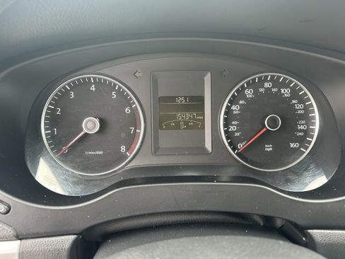Used 2013 Volkswagen Jetta SE FWD image 7