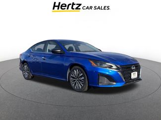 Used 2025 Nissan Altima 2.5 SV video 1