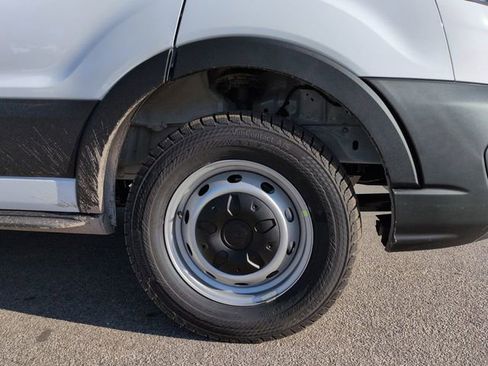 New 2026 Ford Transit 250 148 Medium Roof RWD image 10