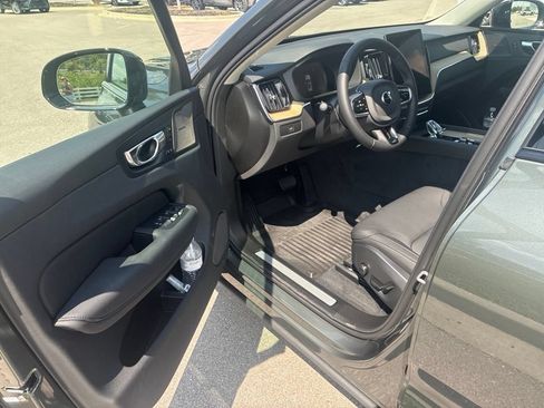 Used 2026 Volvo XC60 B5 Plus w/ Protection Package Premier AWD/4WD image 18