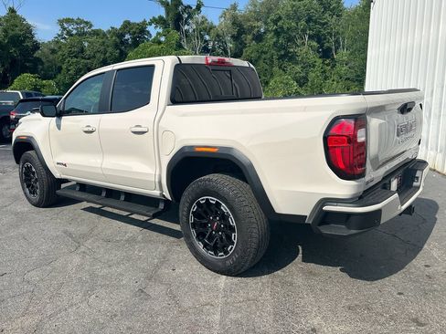 Used 2026 GMC Canyon AT4 w/ AT4 Premium Package AWD/4WD image 8