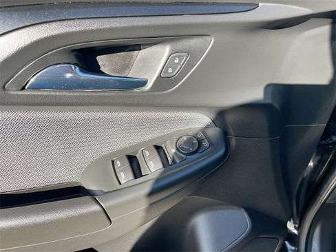 Used 2021 Chevrolet TrailBlazer LT w/ Convenience Package image 17