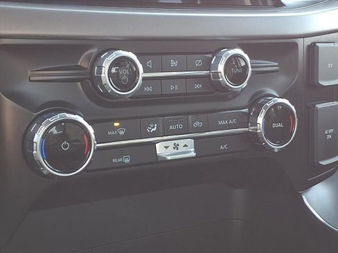 Used 2024 Ford F150 XLT w/ Mobile Office Package image 9