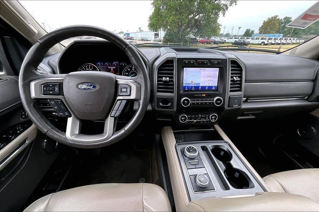 Used 2021 Ford Expedition XLT AWD/4WD image 14