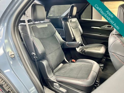 Used 2025 Ford Explorer ST w/ Sun And Sound Package AWD/4WD image 16