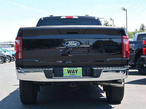 Used 2025 Ford F150 Lariat w/ Equipment Group 501A Mid AWD/4WD image 5