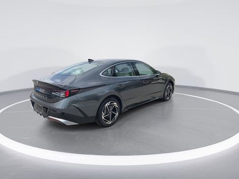 New 2026 Hyundai Sonata SEL FWD image 8