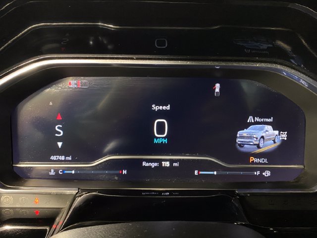 Used 2024 Chevrolet Silverado 1500 LT AWD/4WD image 16
