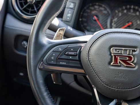 Used 2020 Nissan GT-R Premium w/ Premium Interior Package AWD/4WD image 14