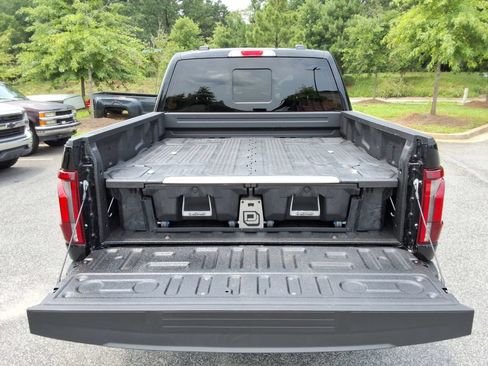 Used 2025 Ford F150 Lariat w/ Equipment Group 502A High AWD/4WD image 17