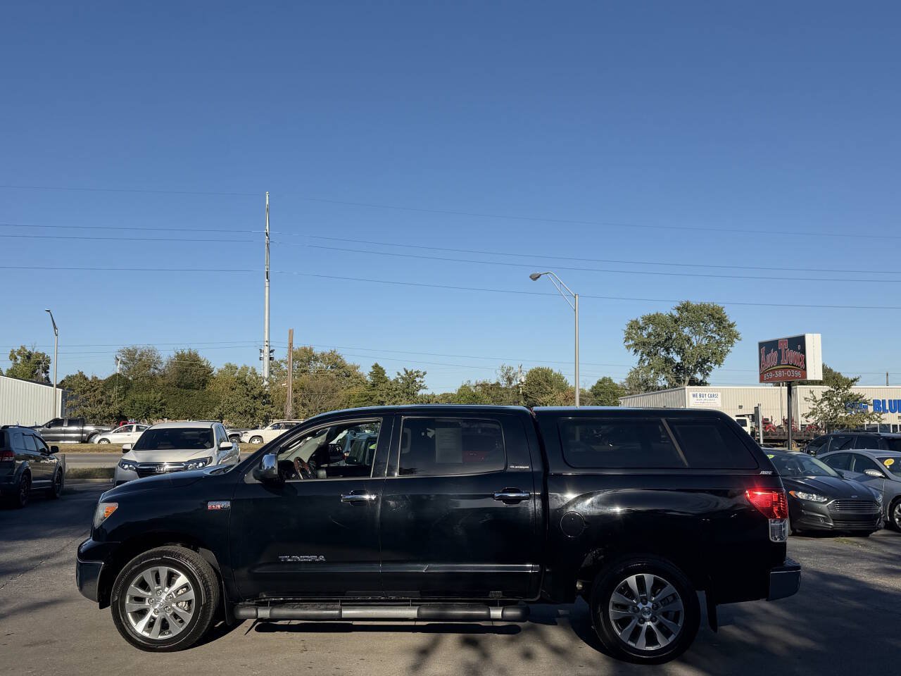 Used 2012 Toyota Tundra Limited w/ Platinum Pkg AWD/4WD image 7