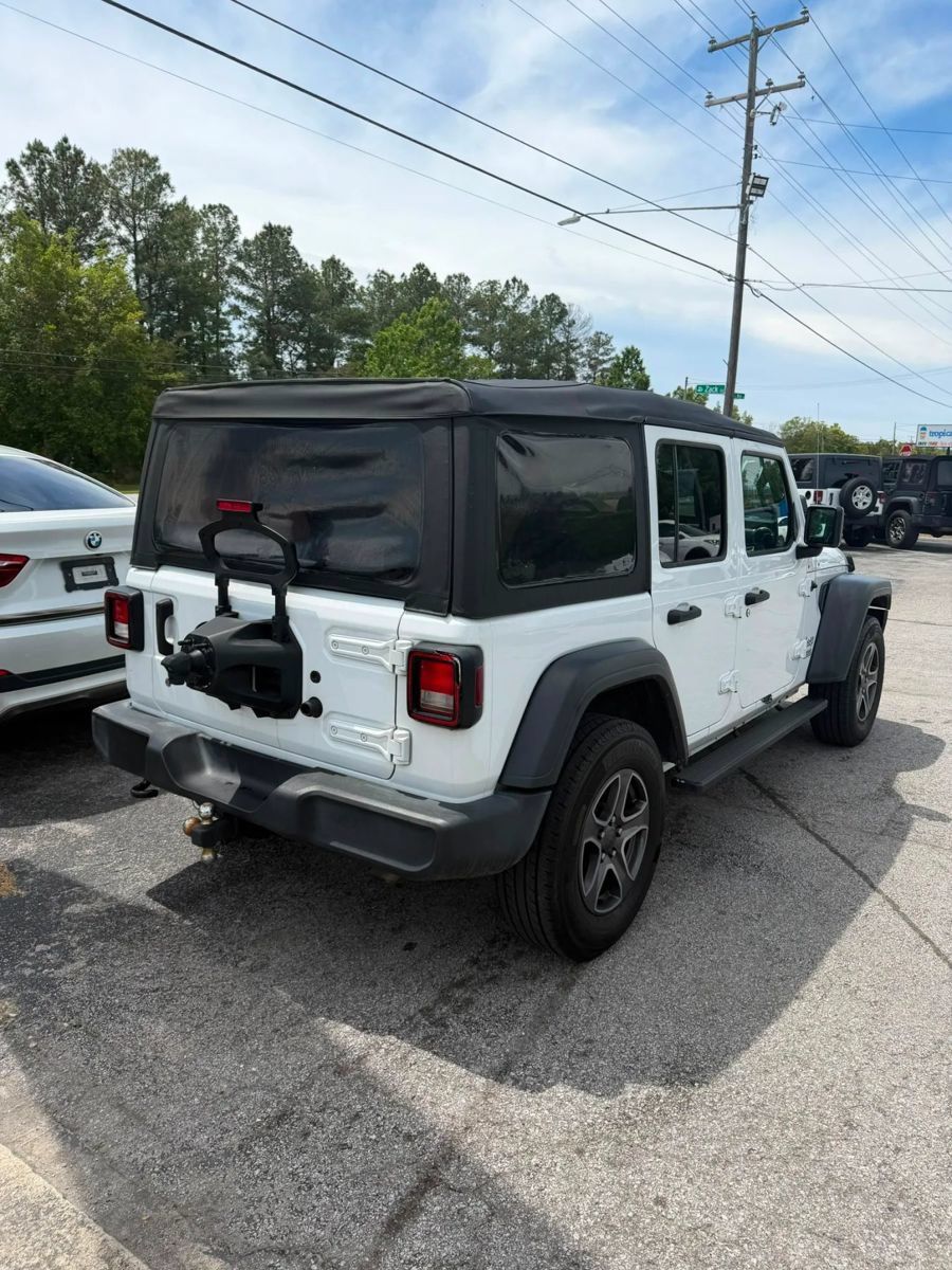 Used 2018 Jeep Wrangler Unlimited Sport S AWD/4WD image 7