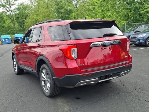 Certified 2023 Ford Explorer XLT w/ Equipment Group 202A AWD/4WD image 10