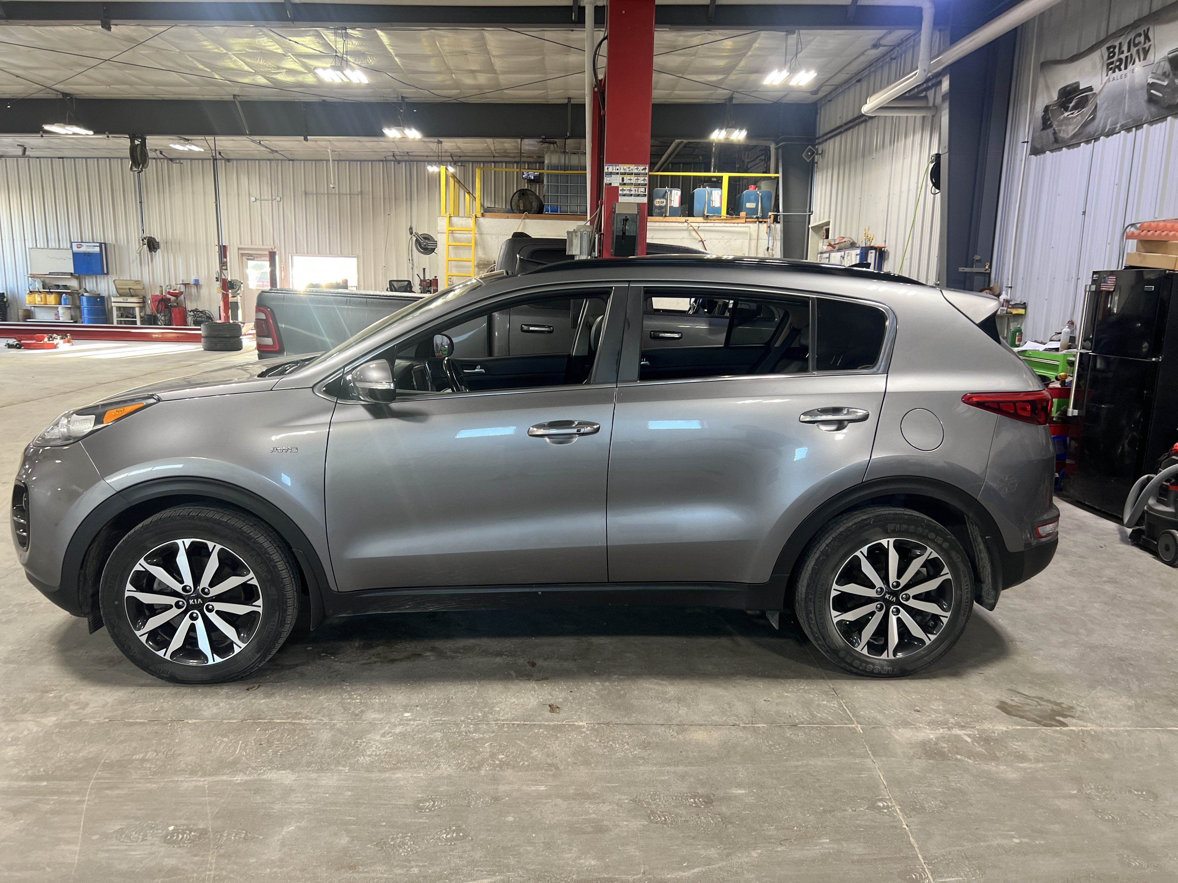 Used 2019 Kia Sportage EX w/ EX Technology Package AWD/4WD image 1