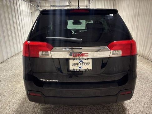 Used 2015 GMC Terrain SLE image 4