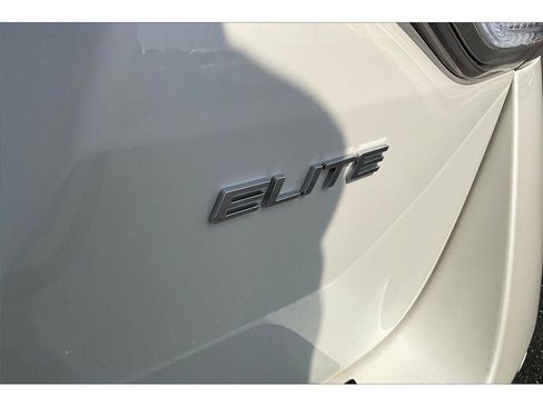 Used 2015 Honda Odyssey Touring Elite image 8