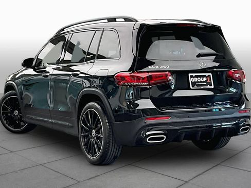 Used 2022 Mercedes-Benz GLB 250 image 11